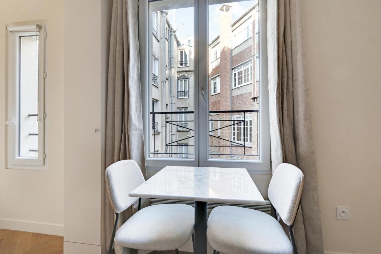 Pick A Flat'S Apartments In Saint-Lazare - Rue De Londres Paris Bagian luar foto