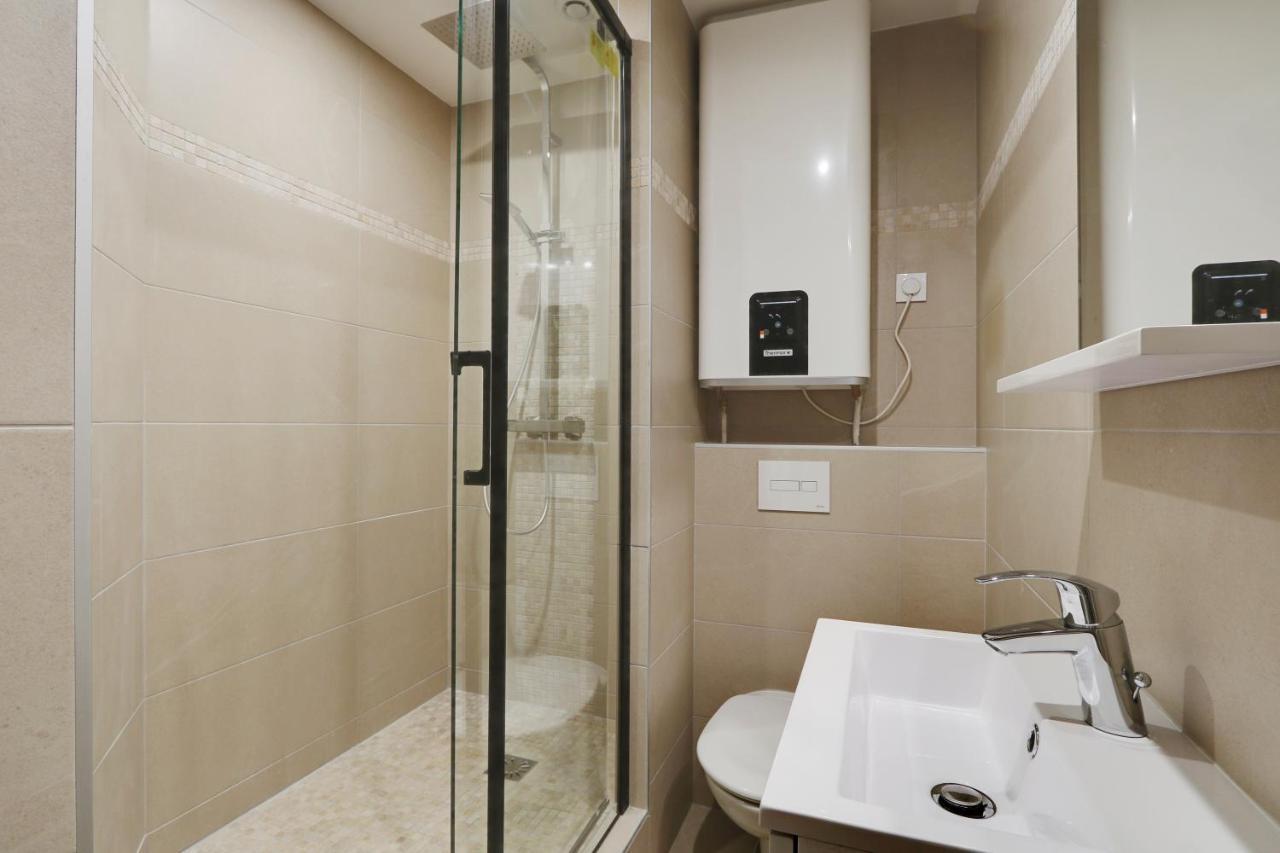 Pick A Flat'S Apartments In Saint-Lazare - Rue De Londres Paris Bagian luar foto